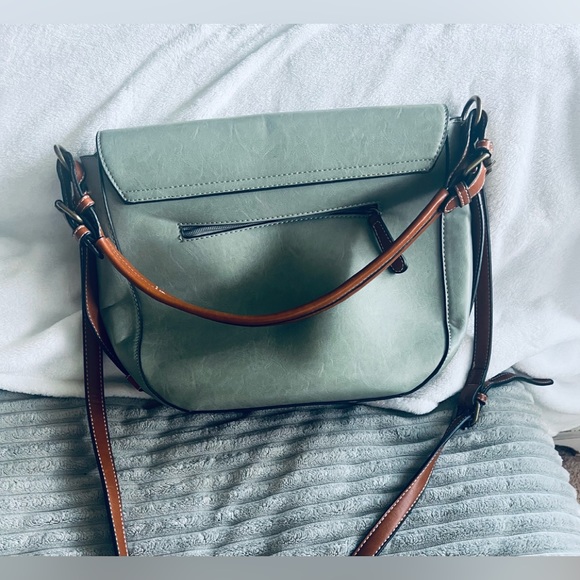 Simply Noelle Bag with straps. - Picture 6 of 6